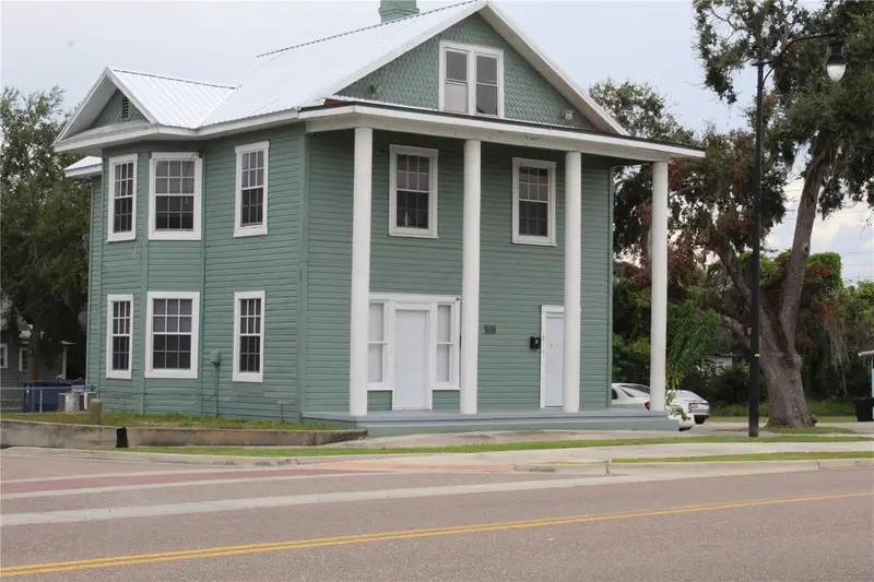 1317 Main St, FL
