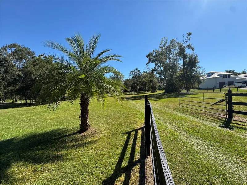 Tbd Ne 185 Ave, FL