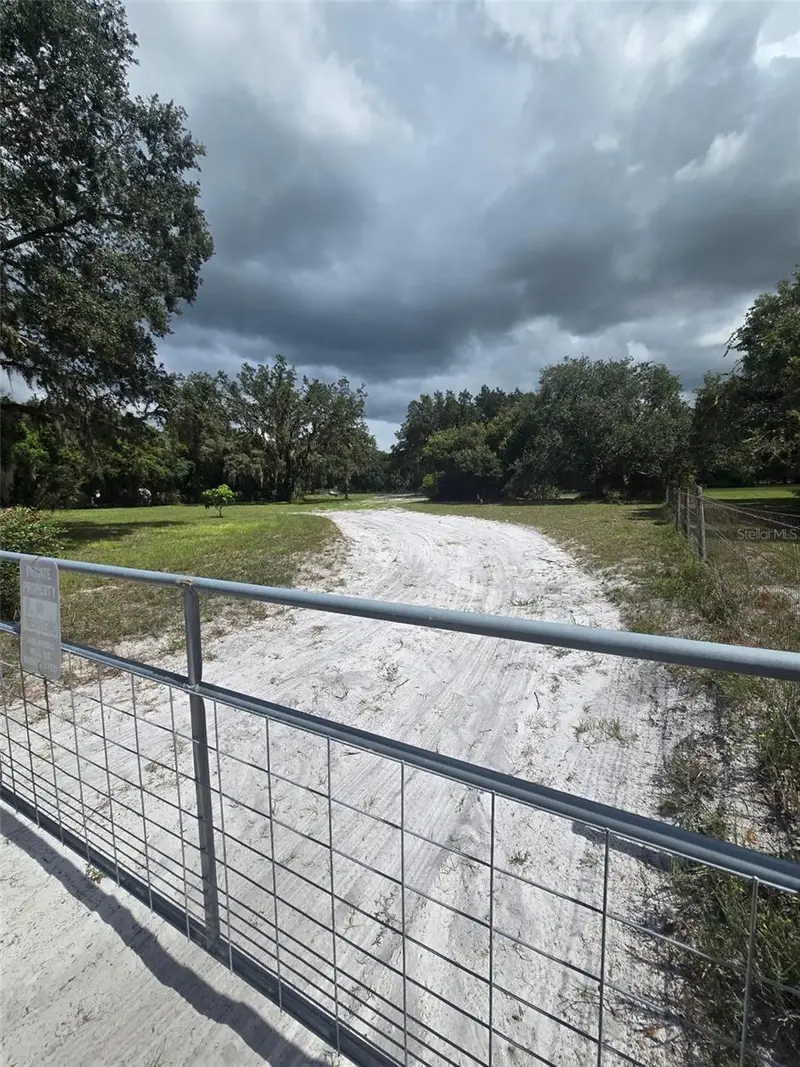 885 Lake Marian Rd, FL