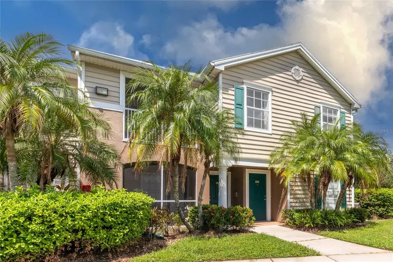 8911 Manor Loop #208, FL