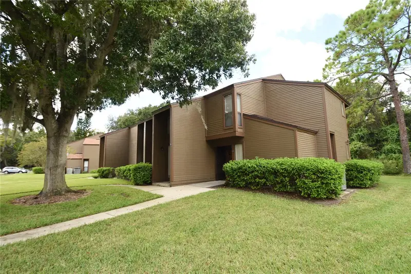 38 Oxford Ln #38, FL