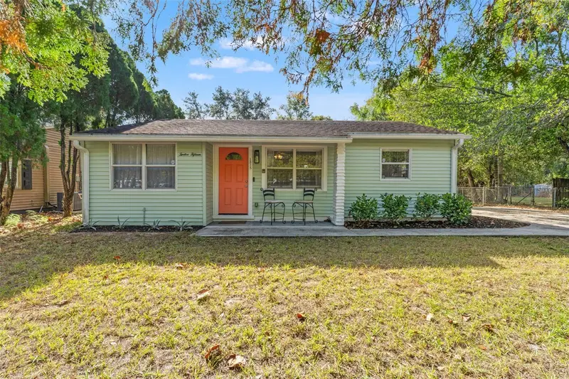 1215 E Lambright St, FL