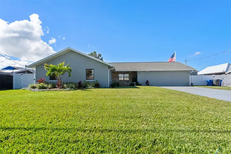 3422 W Shell Point Rd, FL
