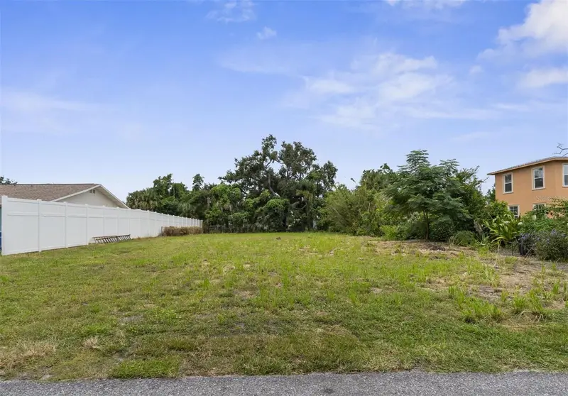 216 Pavonia Rd, FL