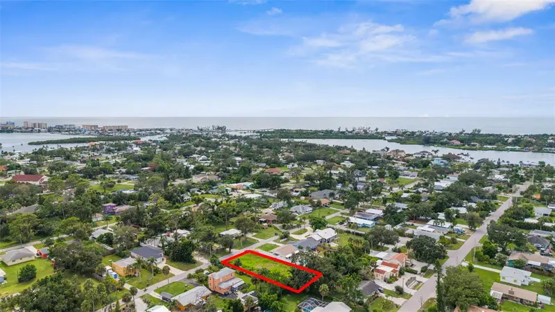 216 Pavonia Rd, FL