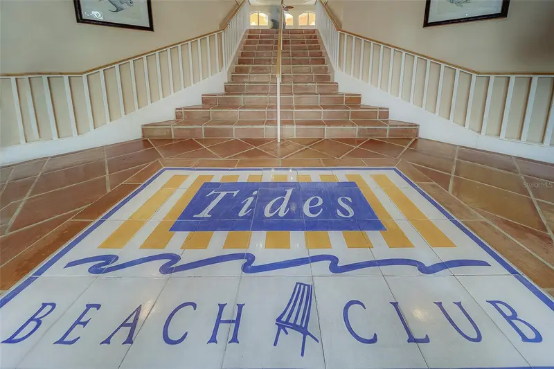 16700 Gulf Blvd #423, FL