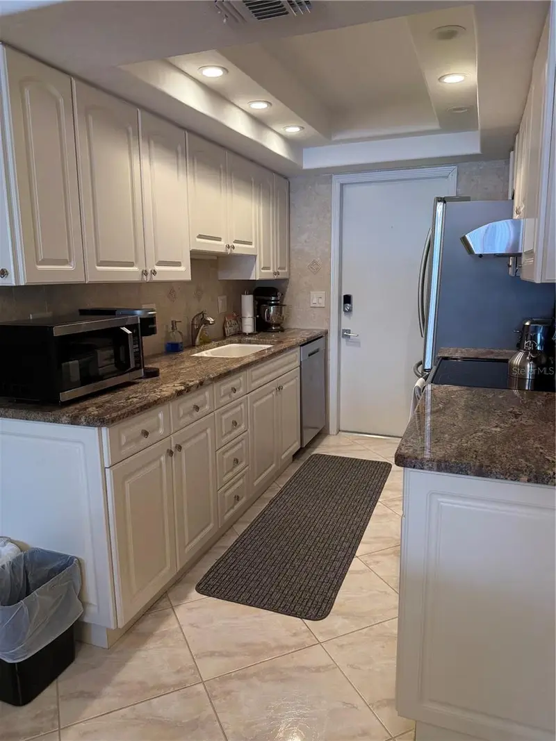 3806 Gulf Of Mexico Dr #C212, FL
