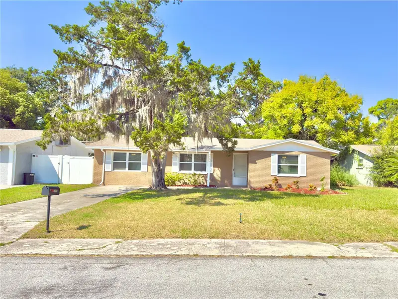 5701 Quist Dr, FL