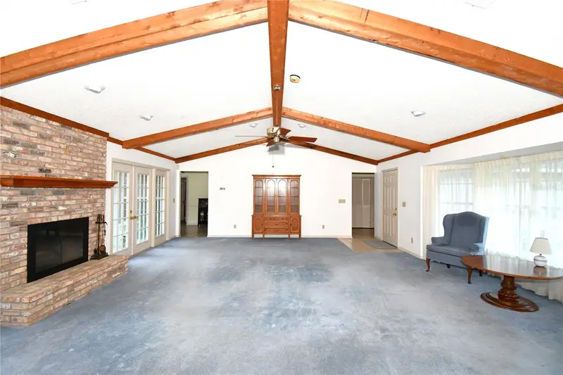611 Old Eustis Rd, FL