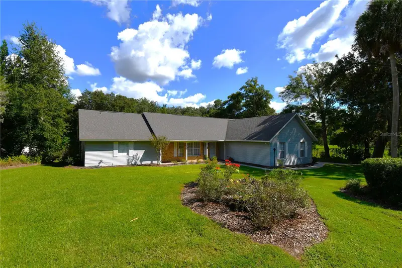 611 Old Eustis Rd, FL