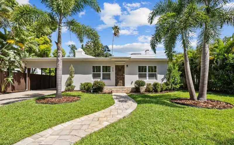 219 N Missouri Ave, FL