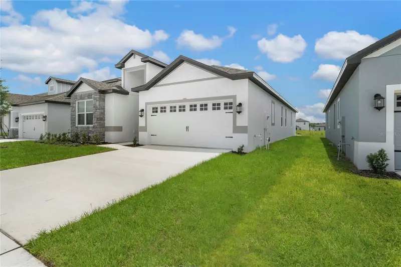 3344 Chinotto Dr, FL