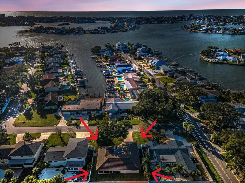 1695 Clearwater Harbor Dr, FL