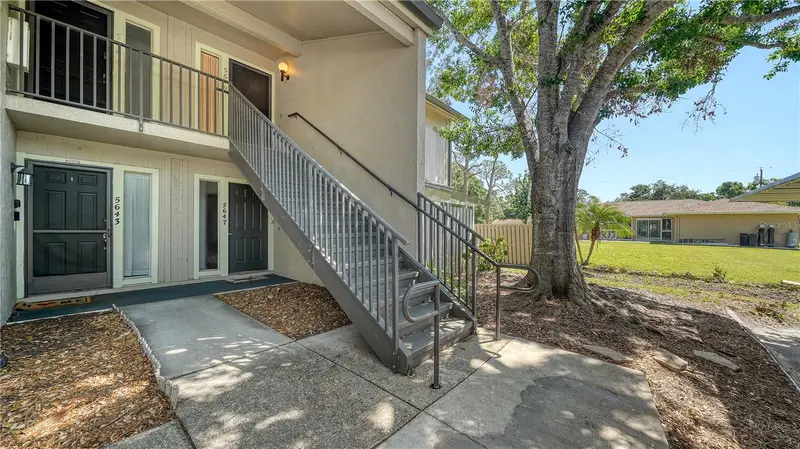 5649 Summer Side Ln #41b, FL