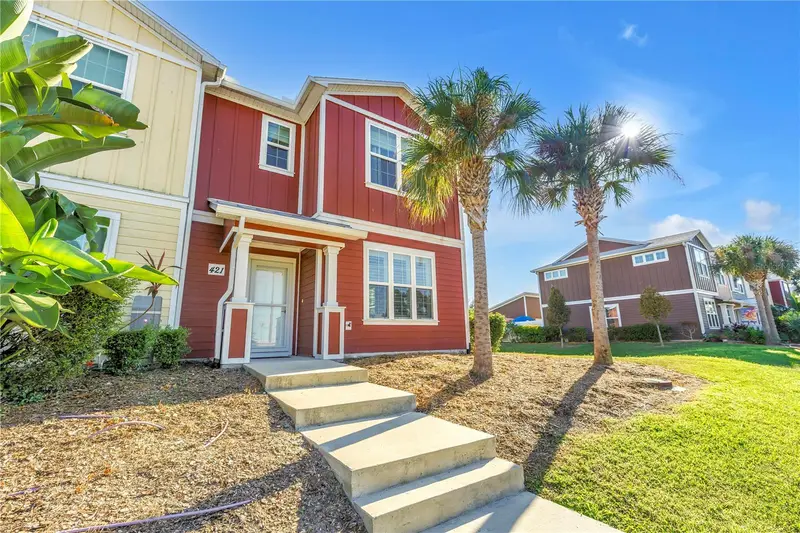 421 Lorraine Leland St, FL