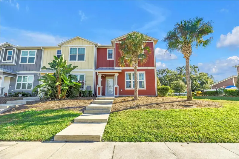 421 Lorraine Leland St, FL