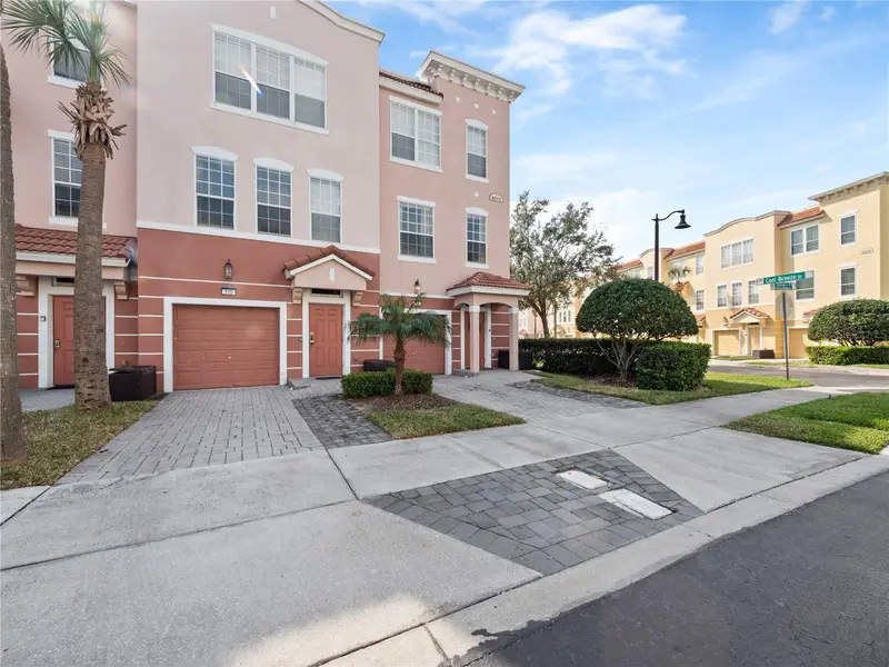 8013 Cool Breeze Dr #116, FL