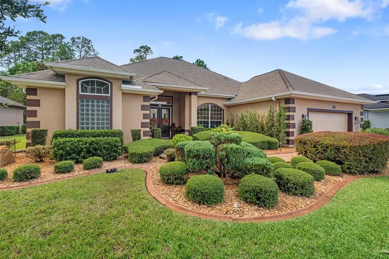 945 Stone Lake Dr, FL
