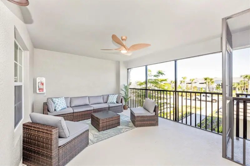 17500 Opal Sand Dr #204, FL