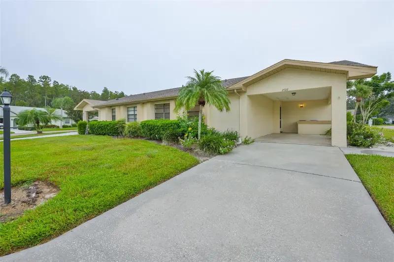2122 Hereford Dr #511, FL