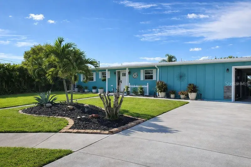 6480 Angle Pl, FL