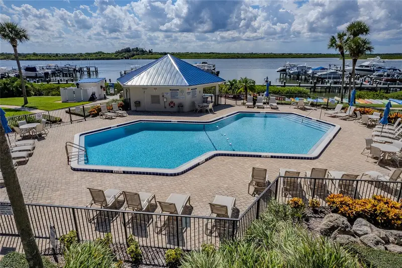 2700 N Peninsula Ave #516, FL