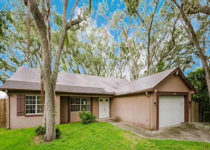 1243 Royal Oak Dr, FL