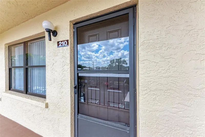 305 30th Ave W #A210, FL