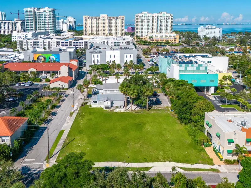 701 Cohen Way, FL