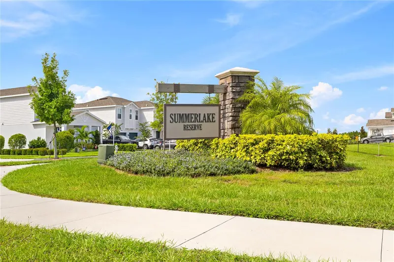 9414 Emerald Berry Dr, FL