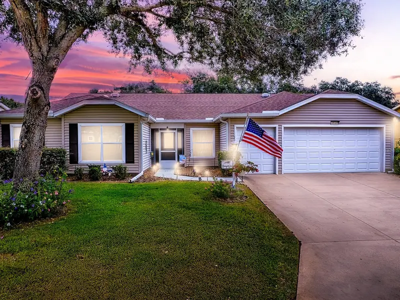 4949 Sawgrass Lake Cir, FL
