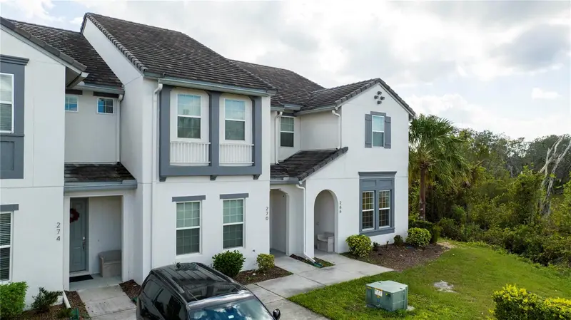 270 Captiva Dr, FL