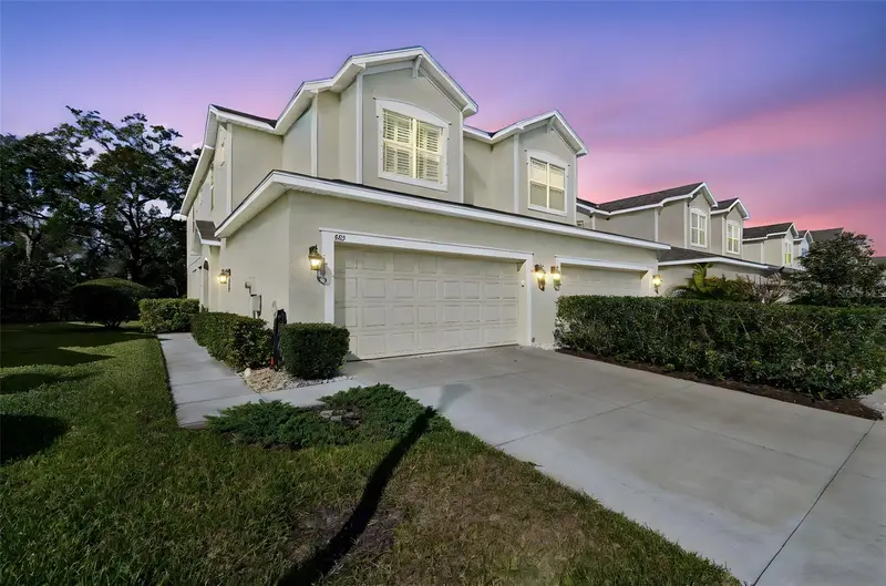 483 Harbor Springs Dr, FL