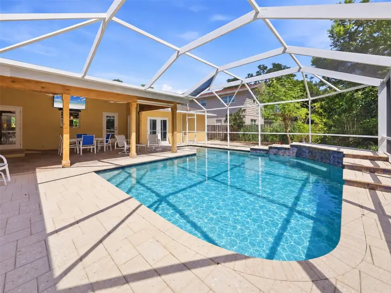942 Virginia Dr, FL