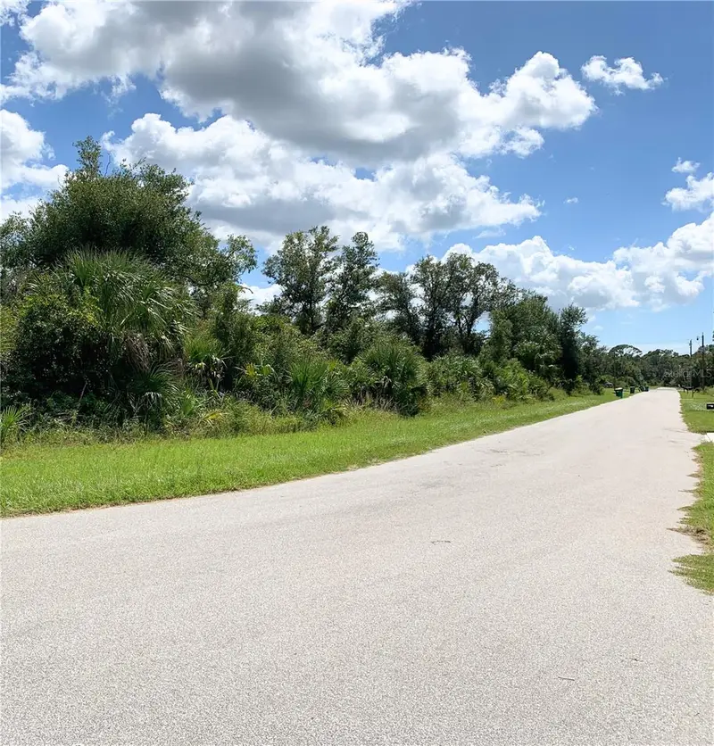 2120 Lorraine Dr, FL