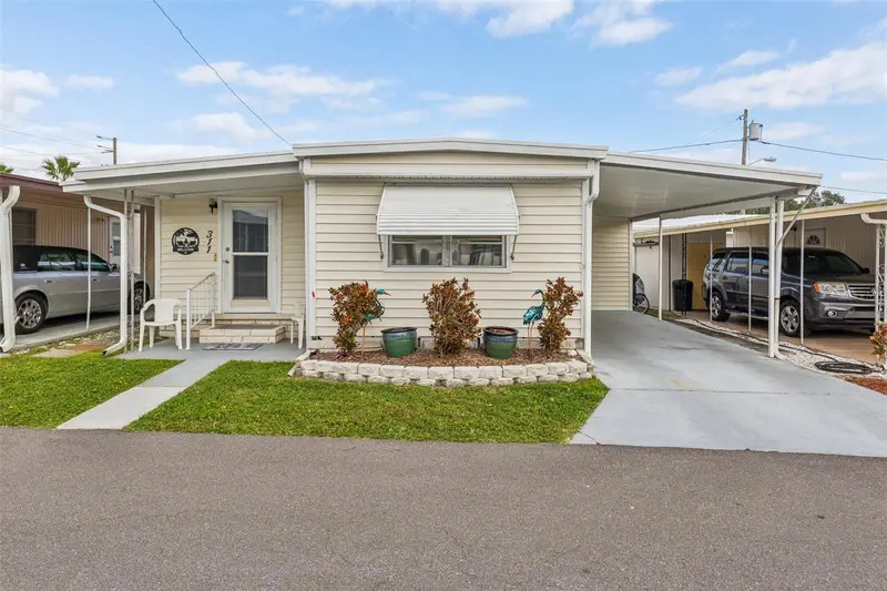 1600 N Old Coachman Rd #311, FL