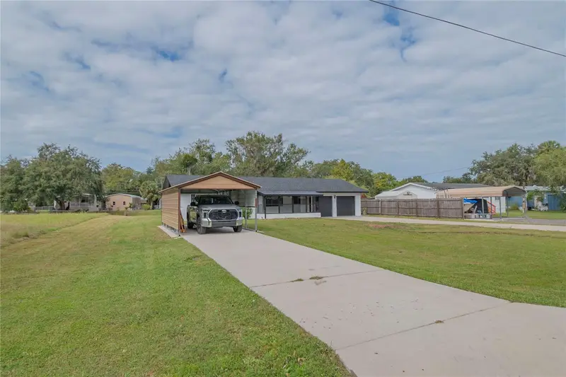 2082 Shady Ln, FL