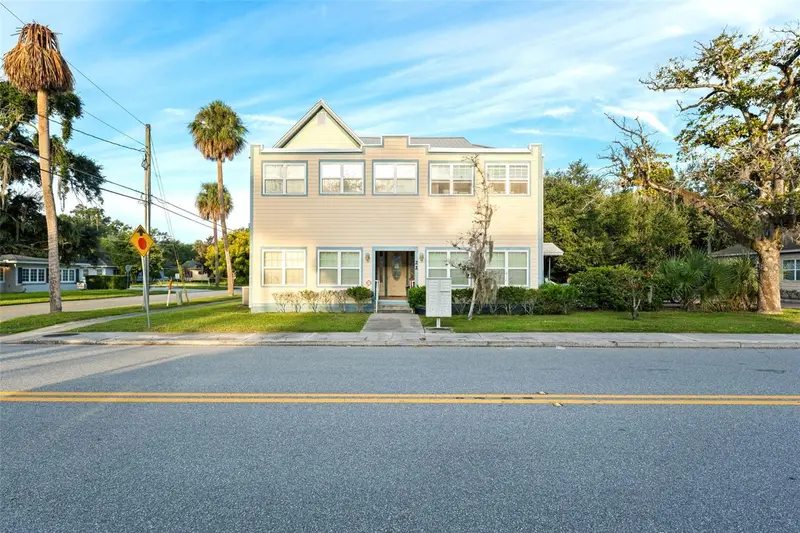 22 S Clyde Ave, FL