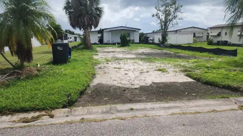 306 50th Avenue Plz E, FL