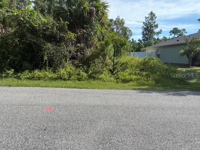 98 Sloganeer Trl, FL