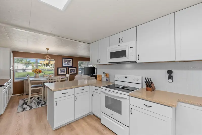 288 Salem Ave #3, FL