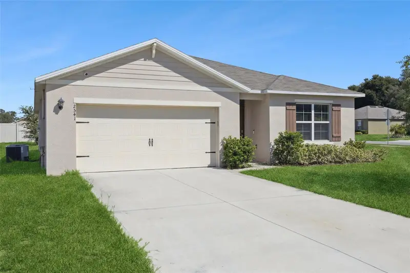 2541 Glacier Express Ln, FL