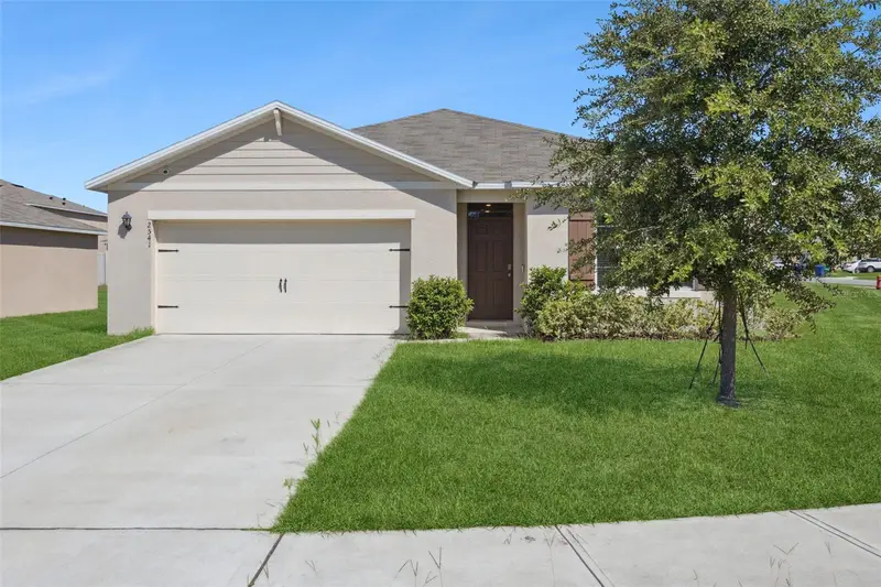 2541 Glacier Express Ln, FL