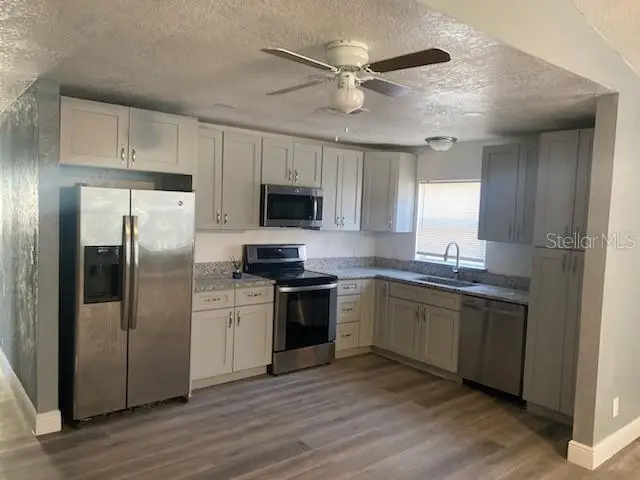 724 Grove Ave, FL