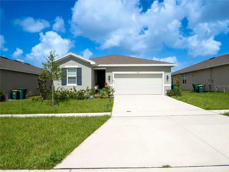 233 Hilltop Bloom Loop, FL