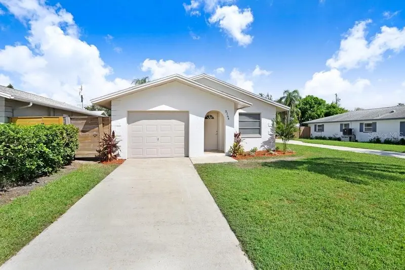 3166 Downing St, FL