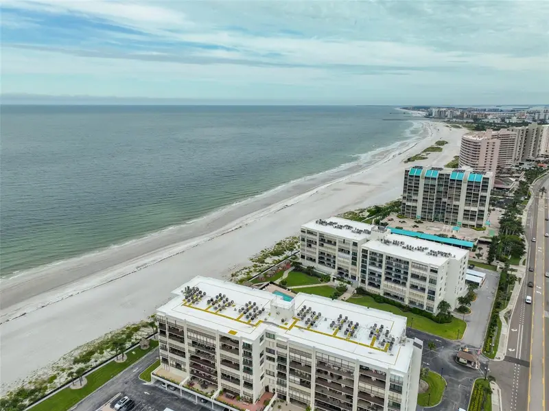 1400 Gulf Blvd #704, FL