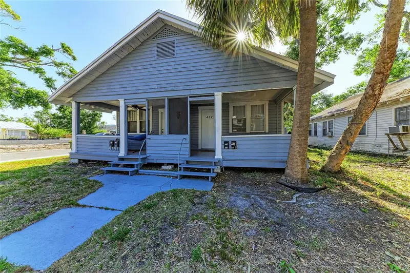 432 Adelia Ave, FL