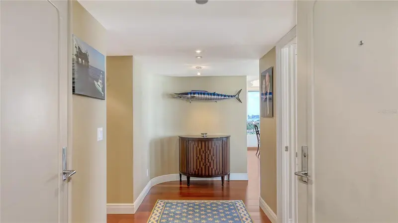 775 Longboat Club Rd #807, FL