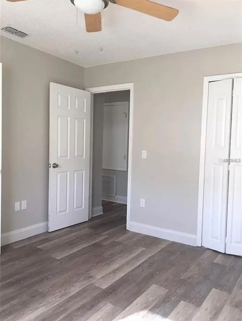 7413 Villas Oak Ct, FL